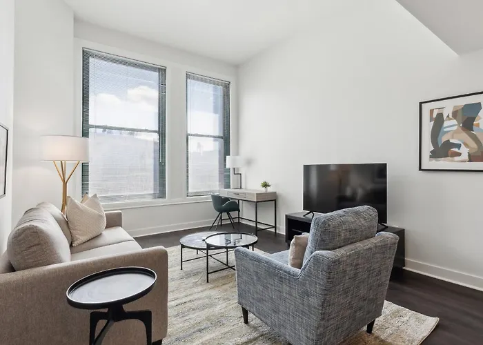 Placemakr Downtown At The Pennsylvanian Hotel *