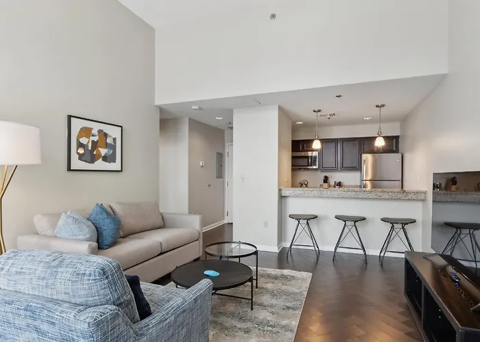 Placemakr Downtown At The Pennsylvanian * Pittsburgh
