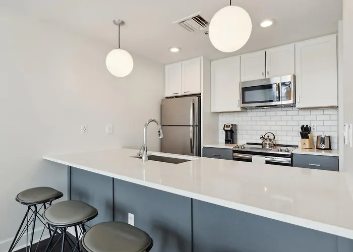 Hotel Placemakr Downtown At The Pennsylvanian Pittsburgh