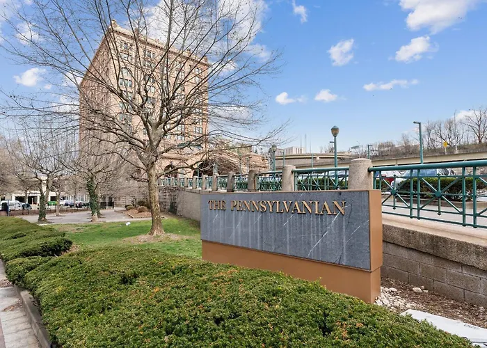 Placemakr Downtown At The Pennsylvanian * Pittsburgh