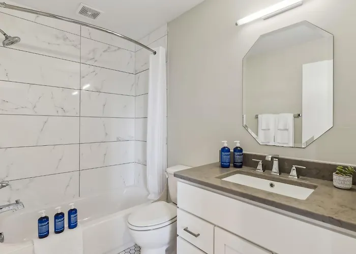 Hotel Placemakr Downtown At The Pennsylvanian Pittsburgh