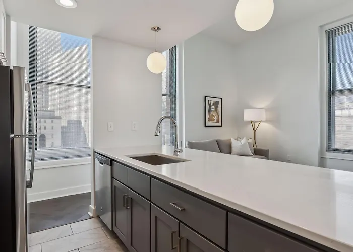 Hotel Placemakr Downtown At The Pennsylvanian Pittsburgh