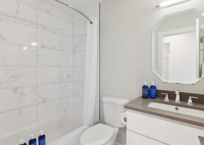 Placemakr Downtown At The Pennsylvanian Hotel *