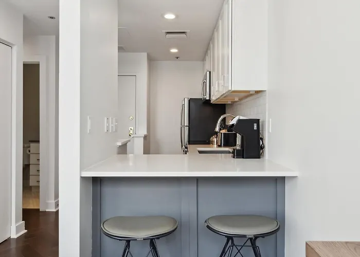 Placemakr Downtown At The Pennsylvanian * Pittsburgh